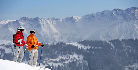 the-ultimate-christmas-bucket-list-8-ideas-for-holiday-mid-content-8